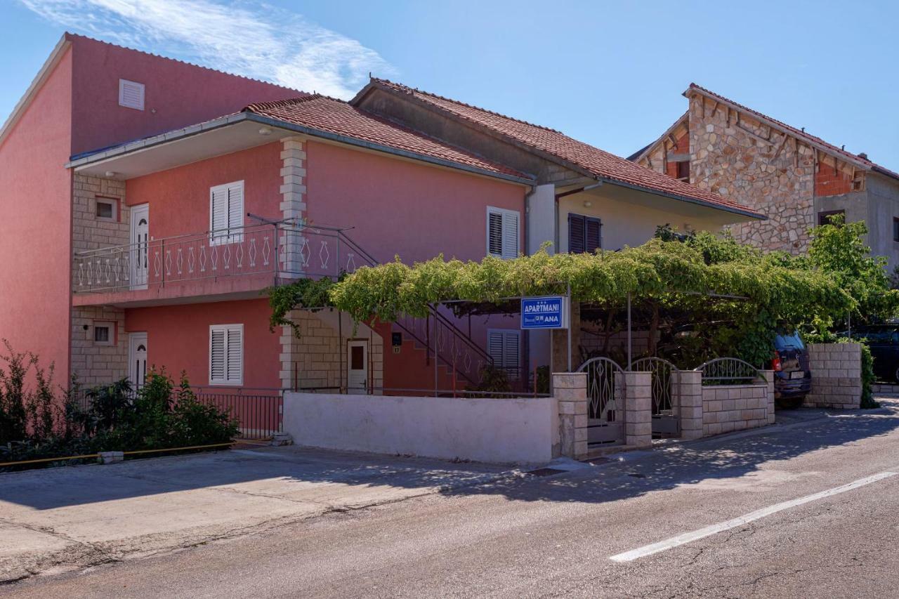 Apartments Ana Buratovic Stari Grad  Exterior foto