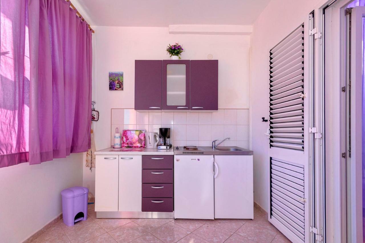 Apartments Ana Buratovic Stari Grad  Habitación foto