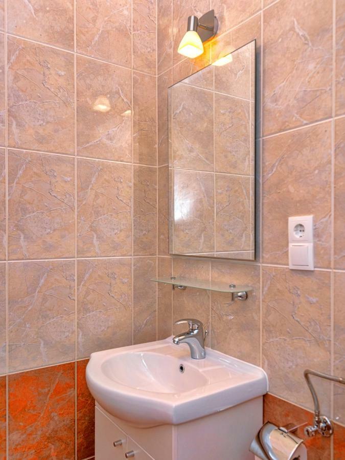 Apartments Ana Buratovic Stari Grad  Exterior foto