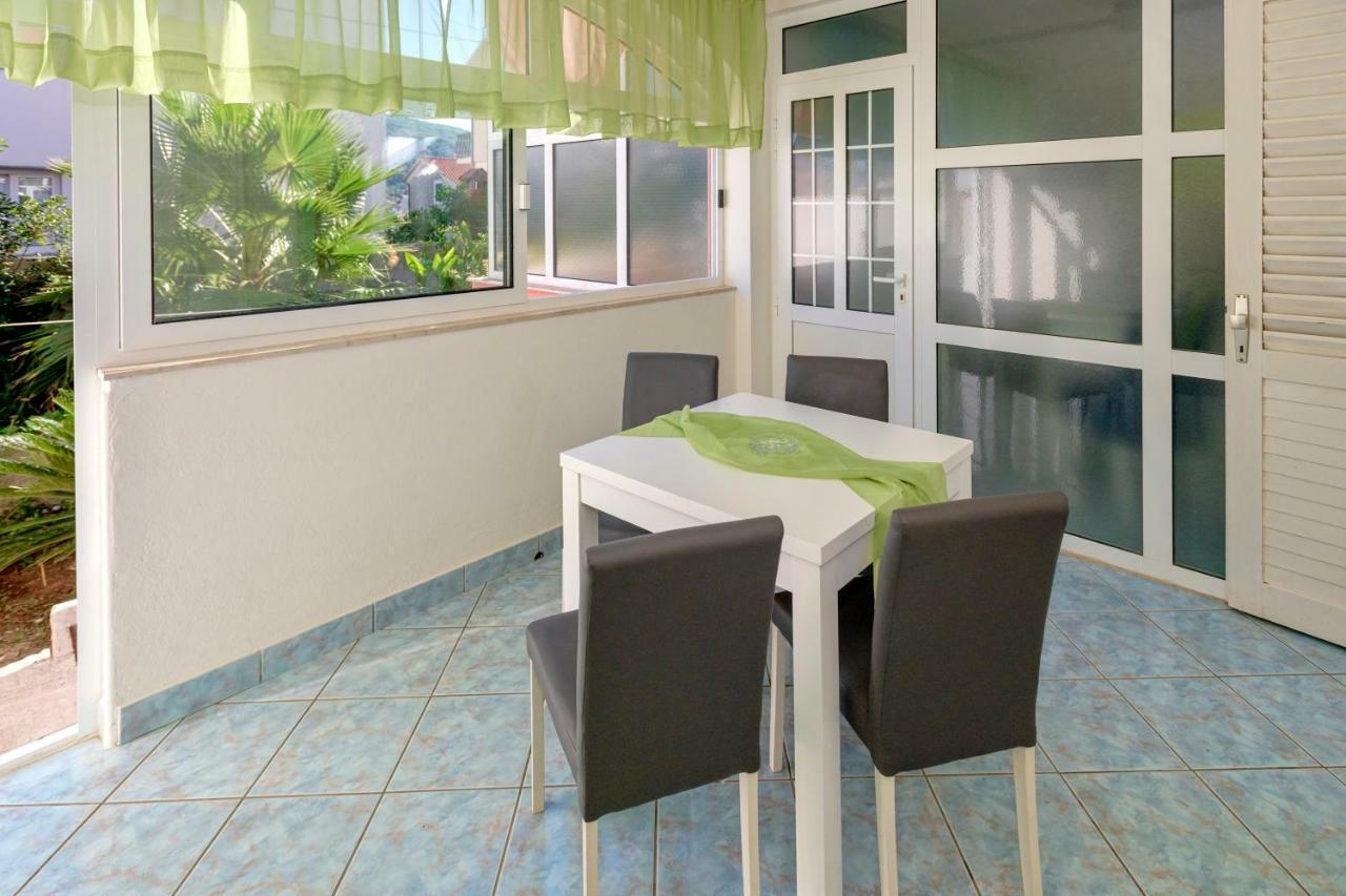 Apartments Ana Buratovic Stari Grad  Exterior foto
