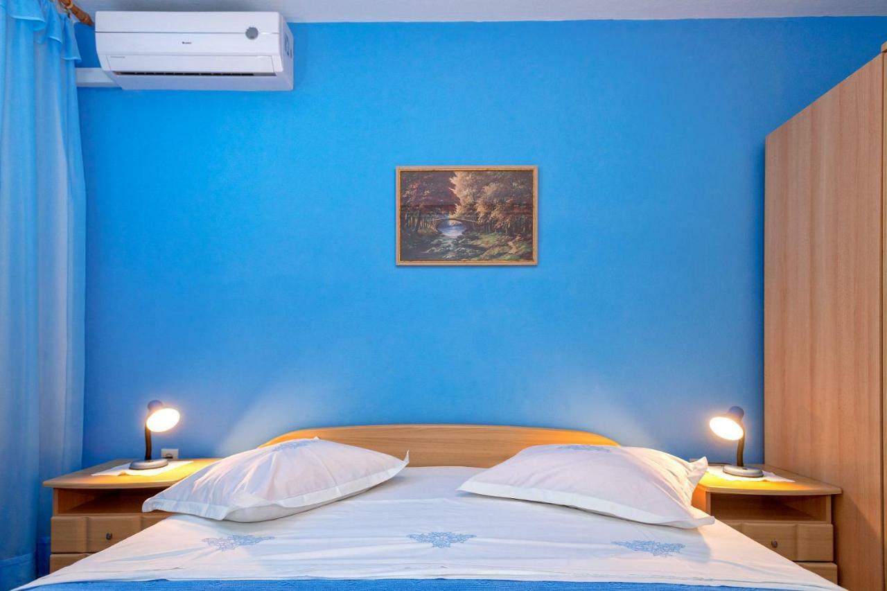 Apartments Ana Buratovic Stari Grad  Exterior foto